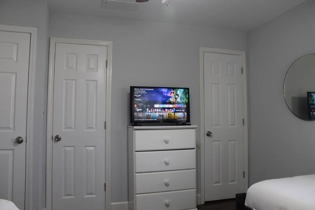 ☆The Oasis In Murray Hill☆ -Sleeps 8- Wifi- Cozy Jacksonville Exterior foto