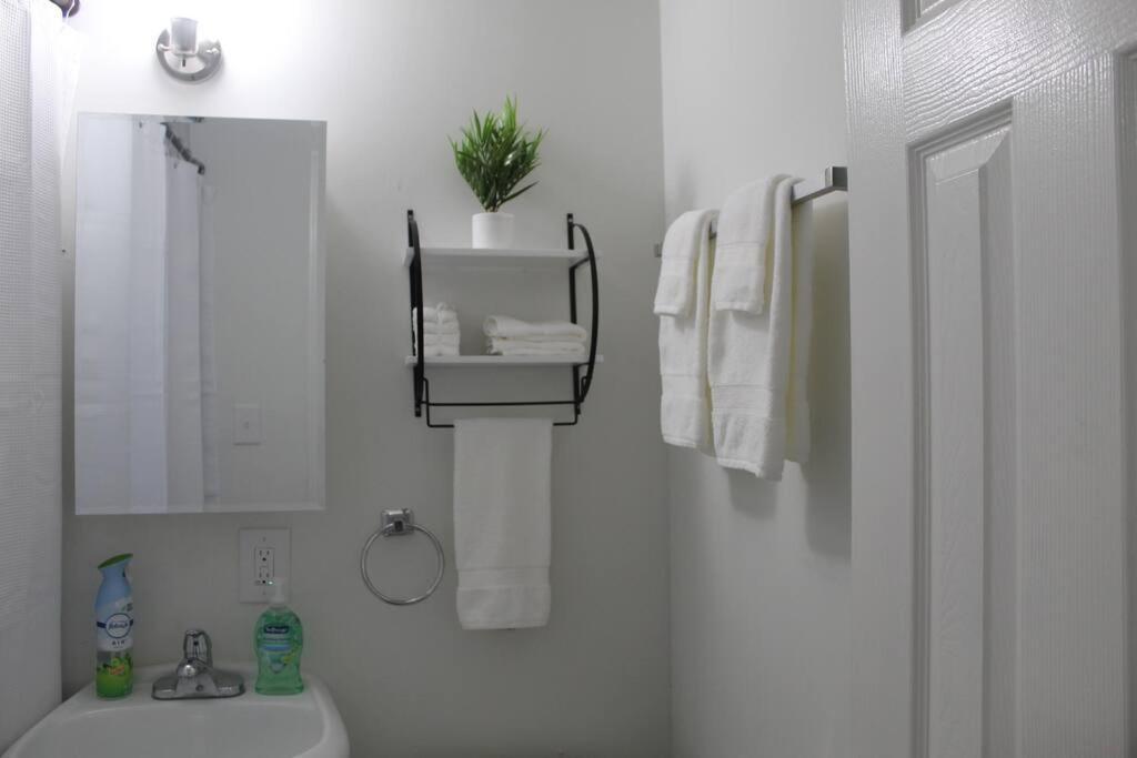 ☆The Oasis In Murray Hill☆ -Sleeps 8- Wifi- Cozy Jacksonville Exterior foto